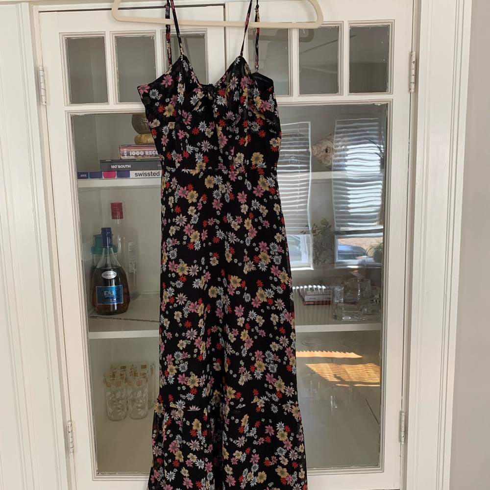 BB Dakota tie front floral maxi dress